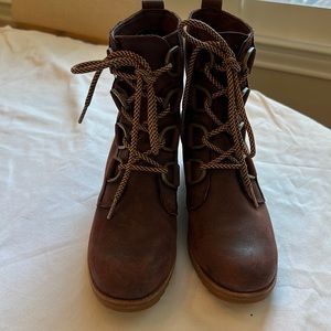 Sorel Weatherproof Short Boots